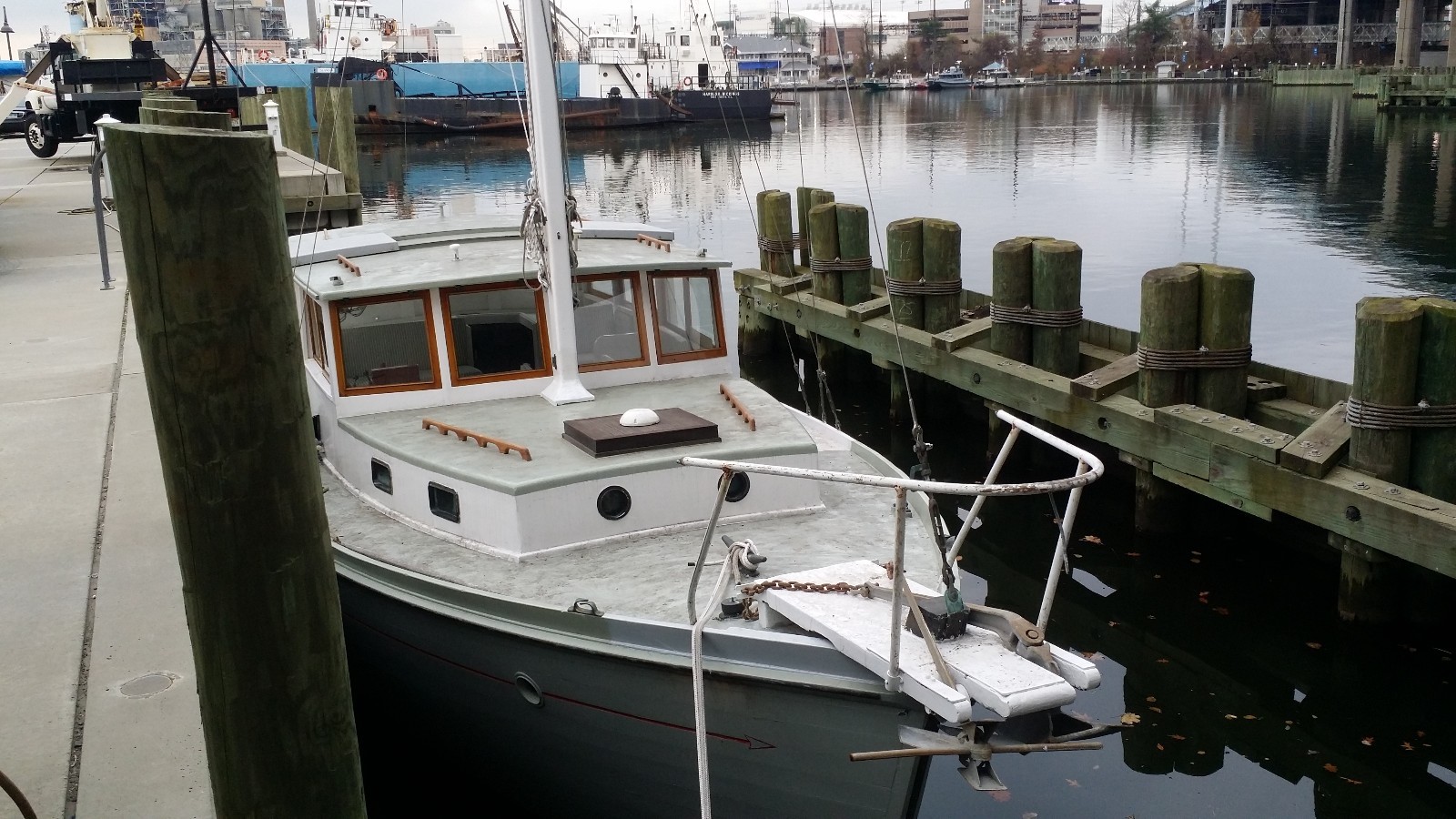 38' Stonington Motorsailor