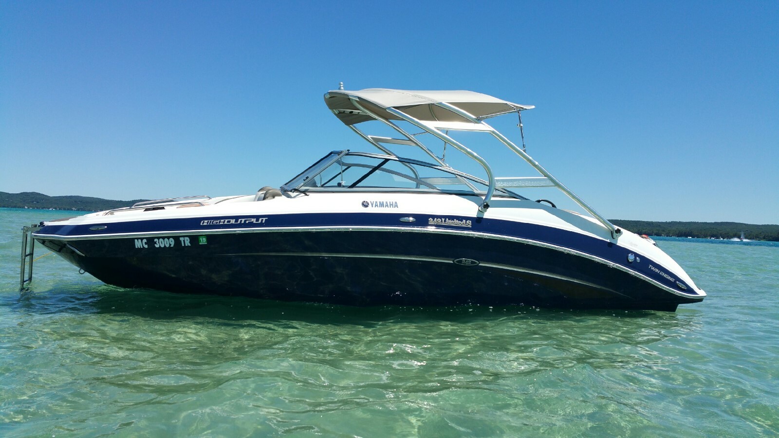 2014 Yamaha 242 Limited S Jet Boat