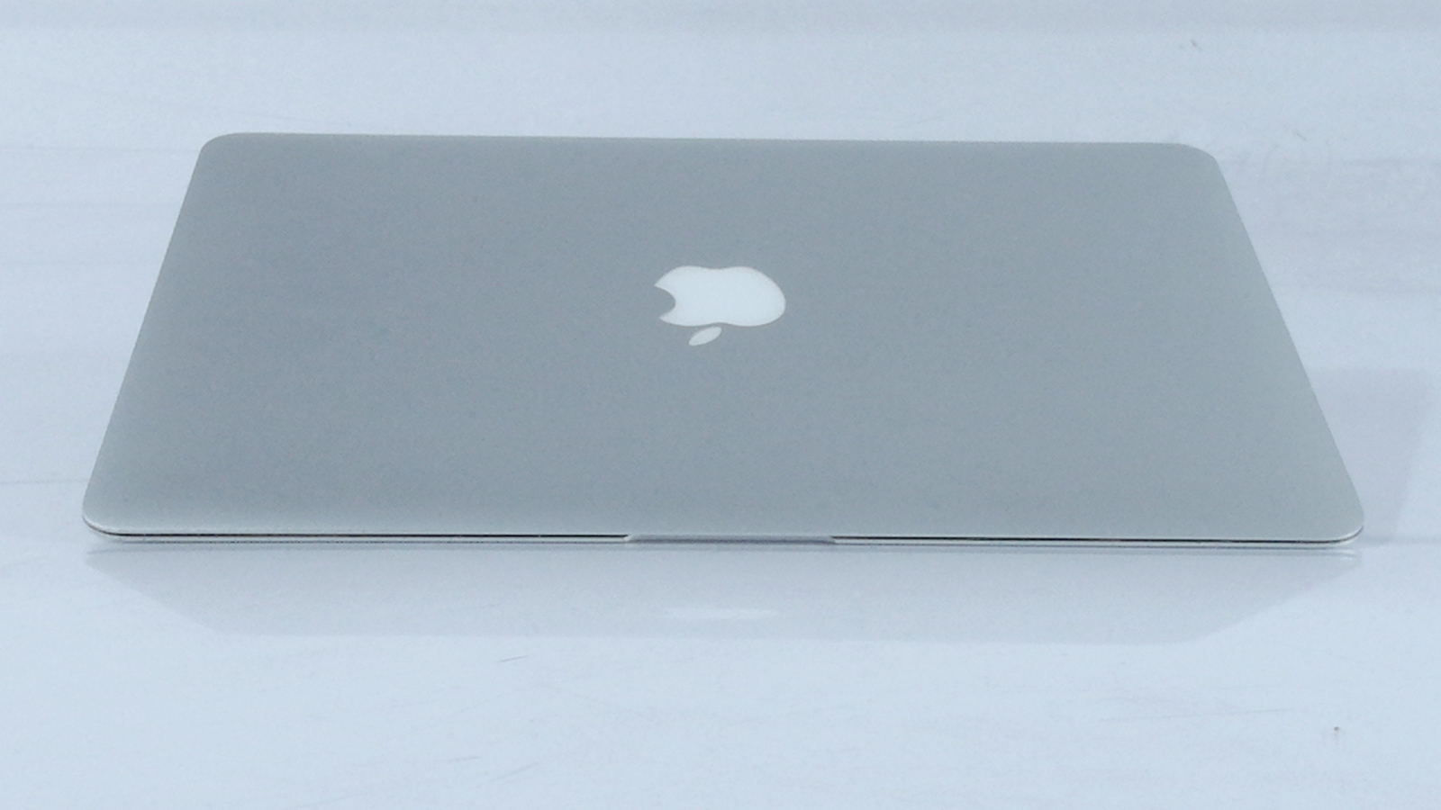 Apple MacBook Air i5-4250U 13 Apple MacBook Air i5-4250U 13