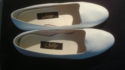 All WHITE SHOES Selby Active Flex Soft and Comfortable Pre-owned Sz 8 1/2