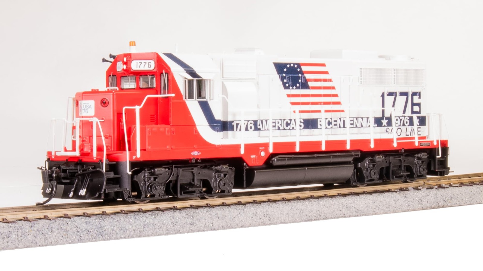 Broadway LTD EMD GP35, SOO 1776, Bicentennial, Paragon4 Sound/DC/DCC, HO Scale