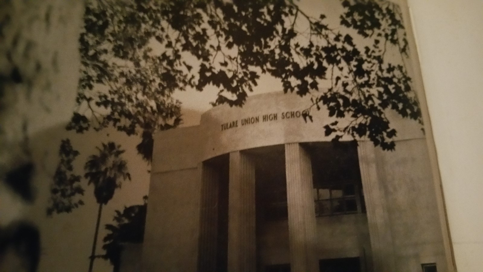 1949 Antique ARGUS TULARE UNION HIGH SCHOOL YEAR BOOK-W/SIGNATURES