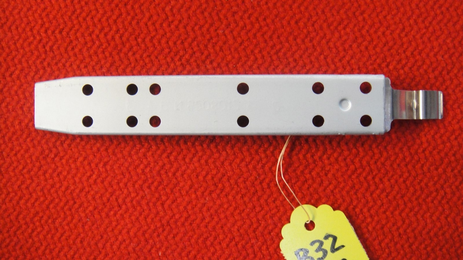 Computer Desktop PC PCI Slot Bracket  P/N: 5208012