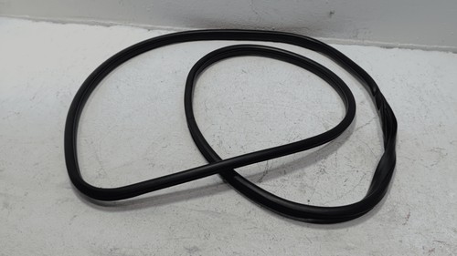 2017-25 Honda Ridgeline Front Left or Right Side Door Body Weatherstrip Seal OEM