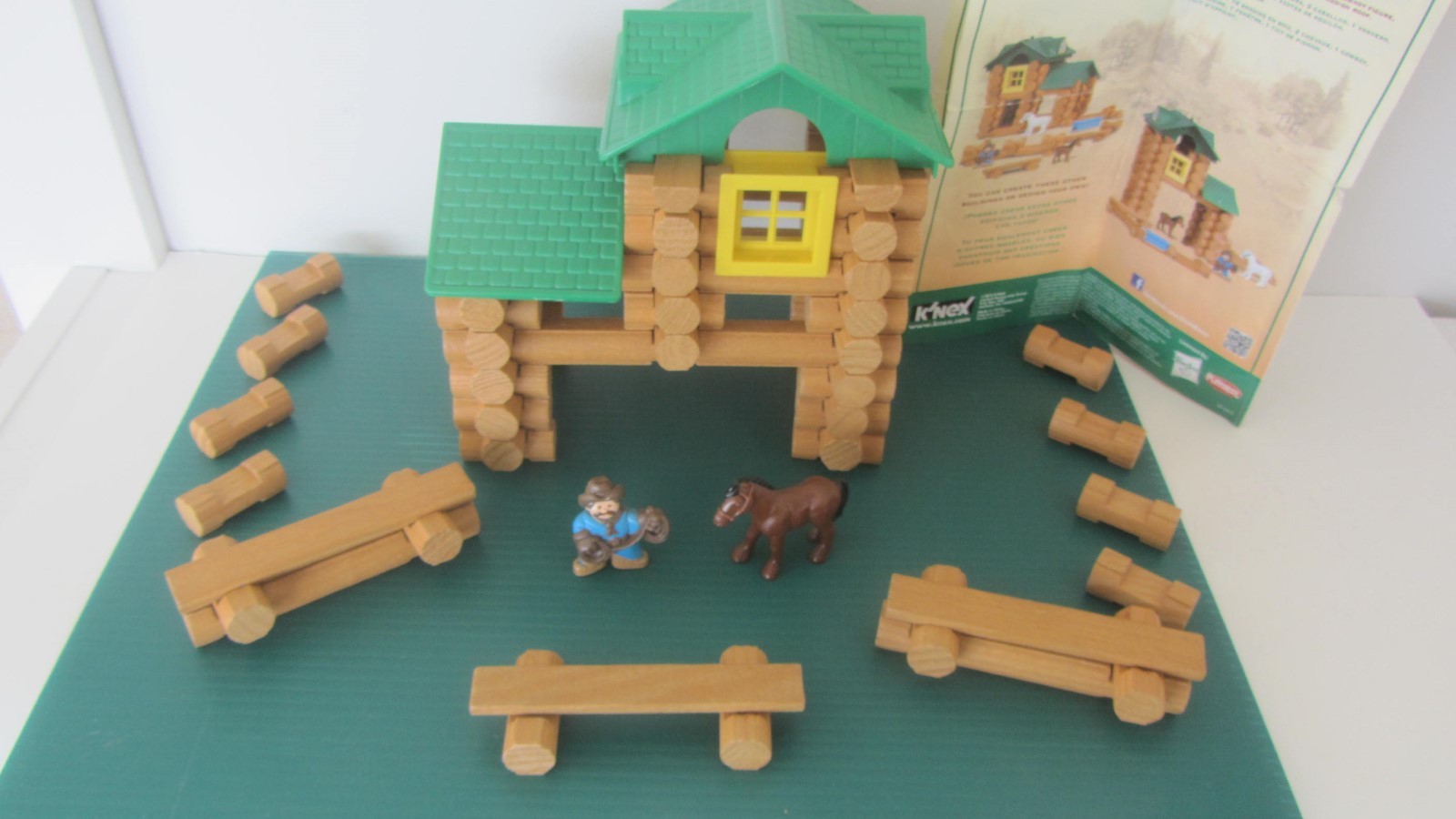 THE ORIGINAL LINCOLN LOGS BUILDING SET WITH REAL WOOD LOGS 