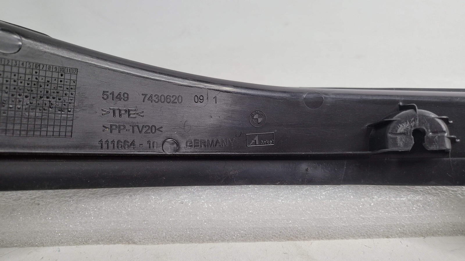 0 Bmw M3 SERIES REAR LIGHT COVER DRIP RAIL TRIM RIGHT DRIVER SIDE G80 7430620 image 5