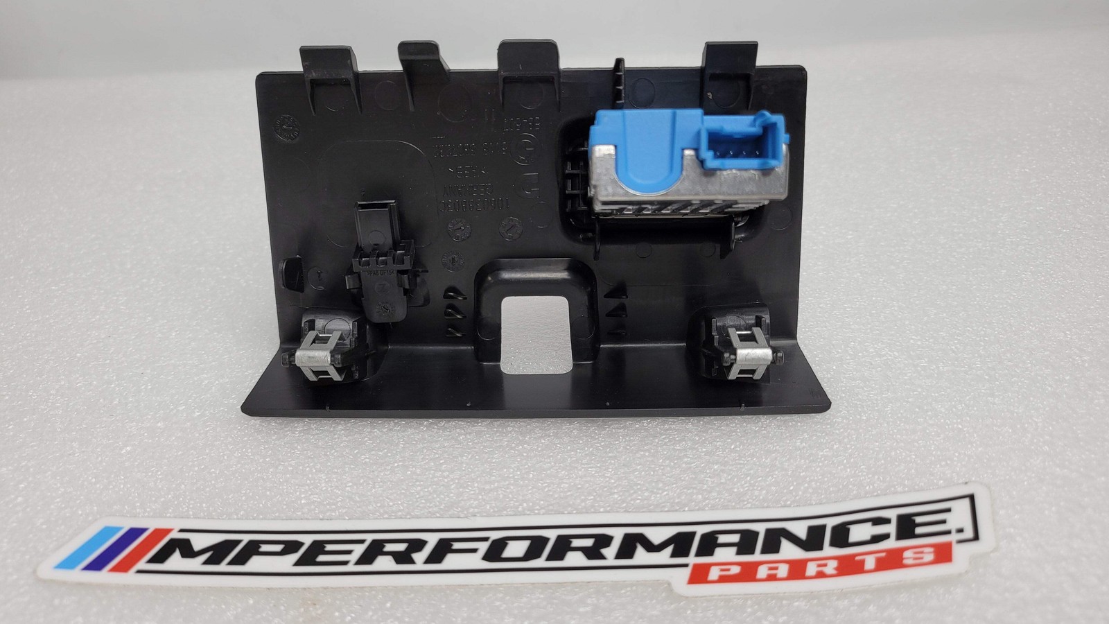 0 Bmw M3 G80 CENTRE CONSOLE TRIM USB-C 6807232 image 2
