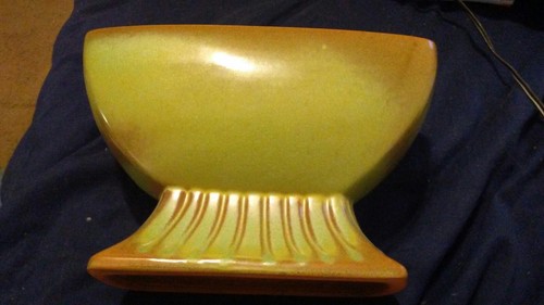 Frankoma pottery  bowl..  17.  Prairie Green planter