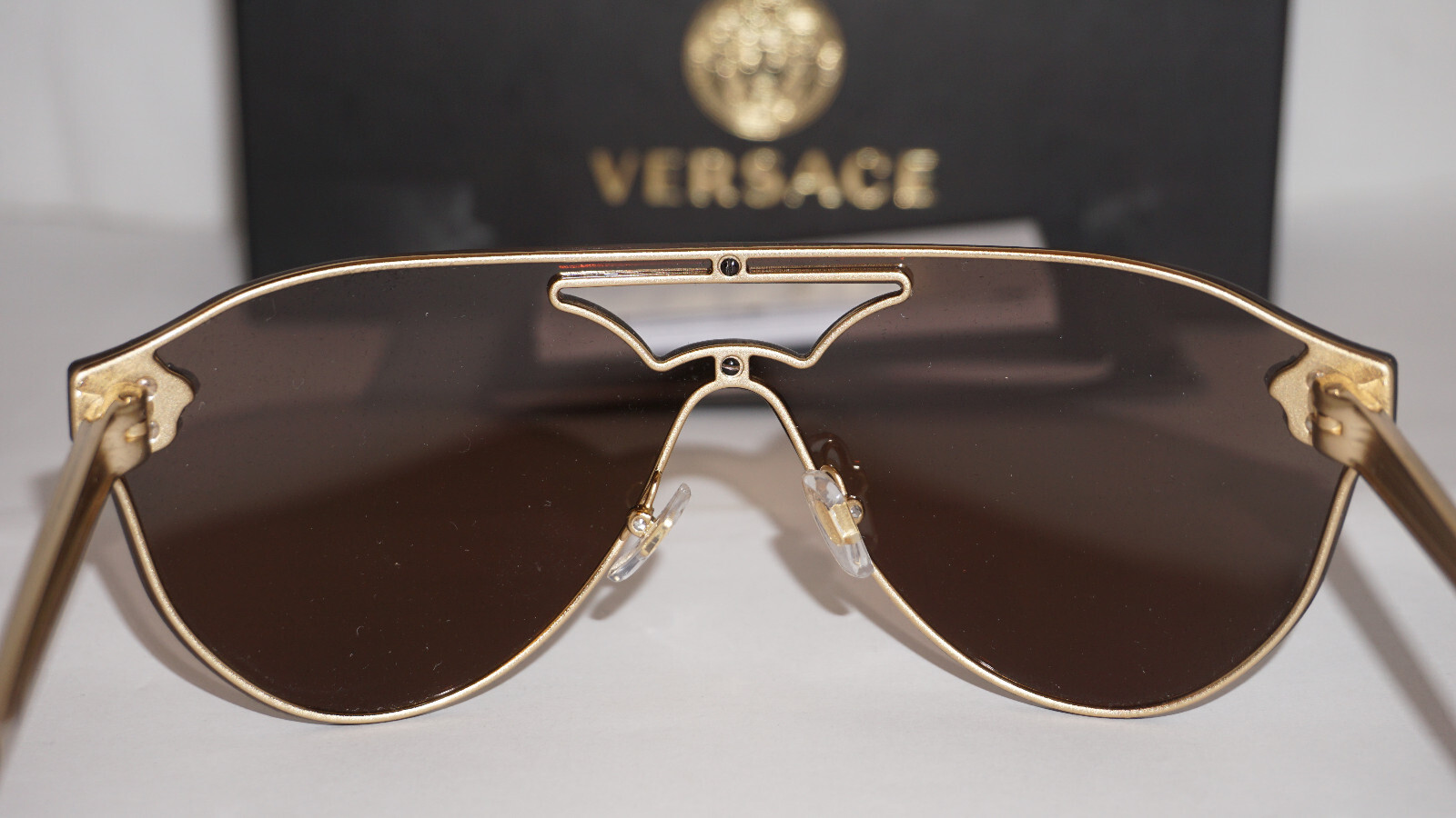 Pre-owned Versace Sunglasses Gold Red Mirror Ve2161 1002f9 42 140