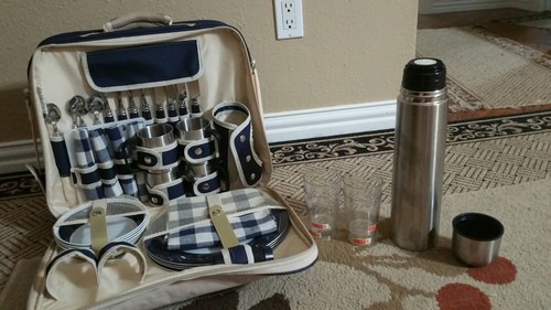 New Wenzel  gourmet picnic set for 4, blue and white, stainless steel