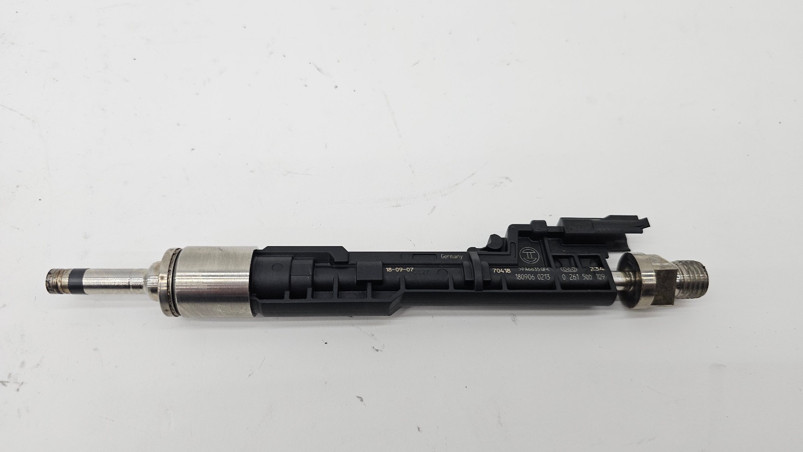 2011-2019 BMW F10 F30 F25 F26 N20 N55 Fuel Injector 1364 7597870 / 234 / 07 OEM
