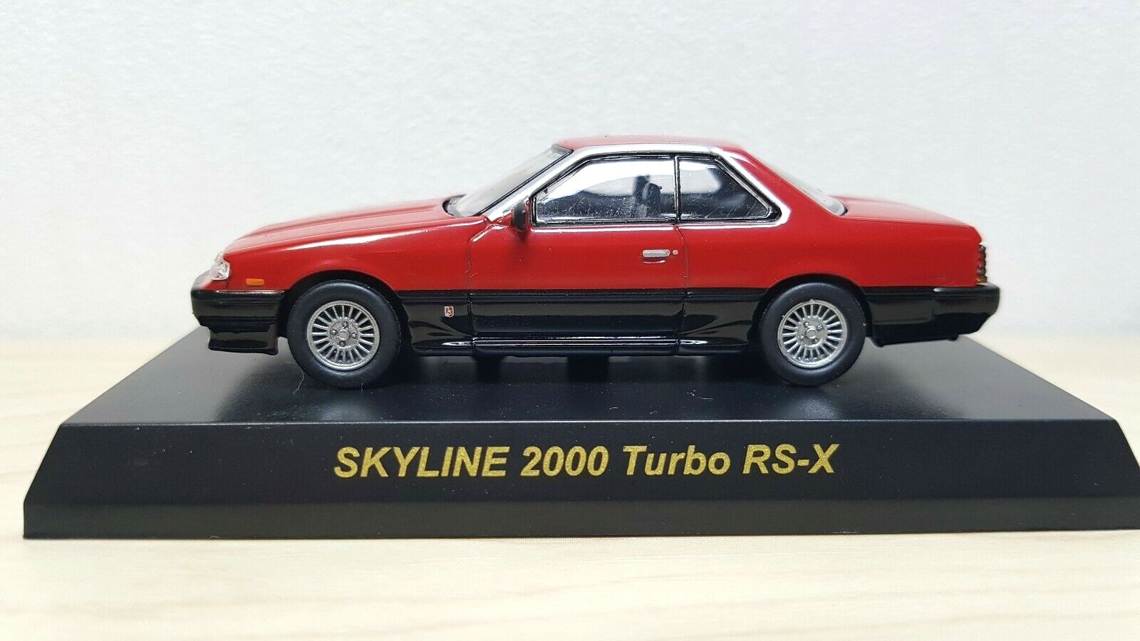 1/64 Kyosho NISSAN SKYLINE 2000 TURBO RS-X RED diecast car