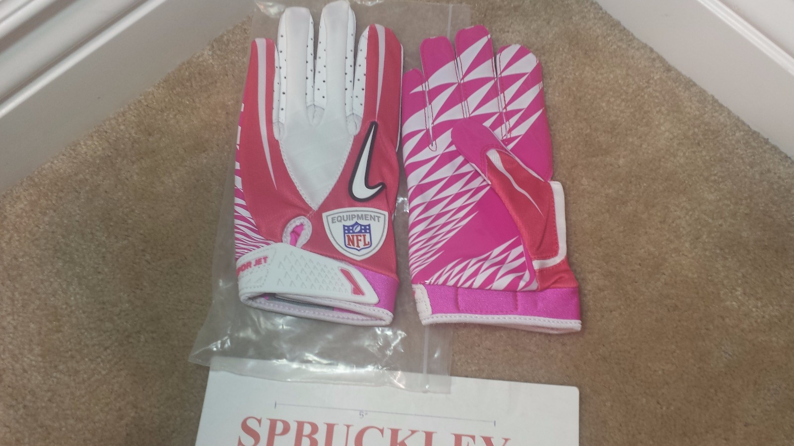 セール‼️NIKE VAPOR JET 3.0 GLOVE BCA PINK S NIKE VAPOR JET 3.0 ADULT RECEIVER FOOTBALL GLOVES, NFL