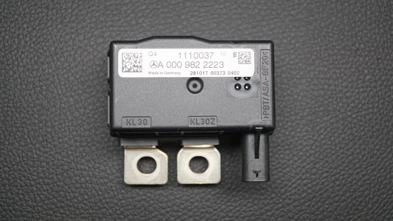 GENUINE MERCEDES BENZ FUSE BOX RELAY MODULE REGULATOR GENUINE MERCEDES BENZ FUSE BOX RELAY MODULE REGULATOR