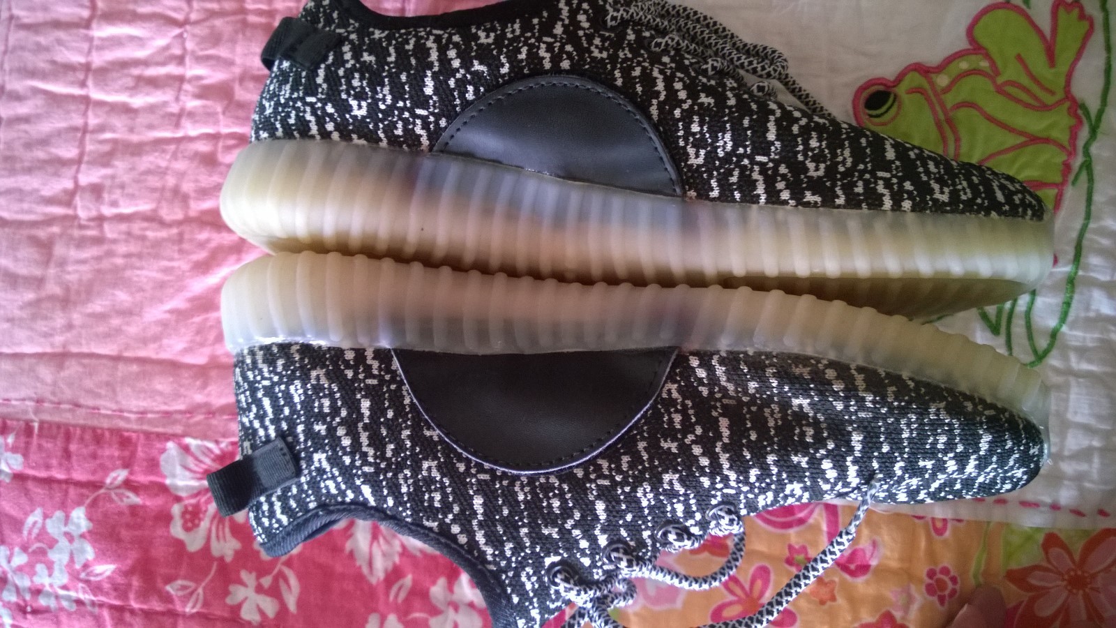 Be Seen! LeoVera Unisex LED Shoes USB Charging Flashing Lights  Women Men 41 9