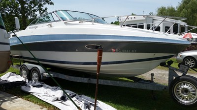 FOUR WINNS 225 SUNDOWNER 23 ft.