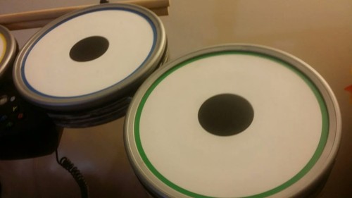 Wireless Xbox 360 Rock Band Drum Set + 3 Games MIC Beatles Hofner Guitar Bundle