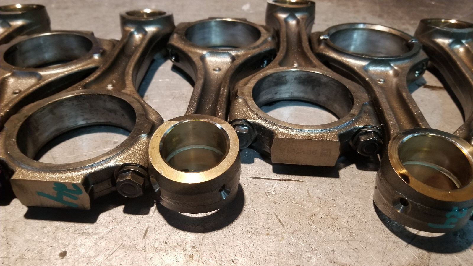 07-10 2007-2010 DURAMAX 6.6 6.6L LBZ LMM ENGINE CONNECTING ROD SET 97352631 - Picture 8 of 10