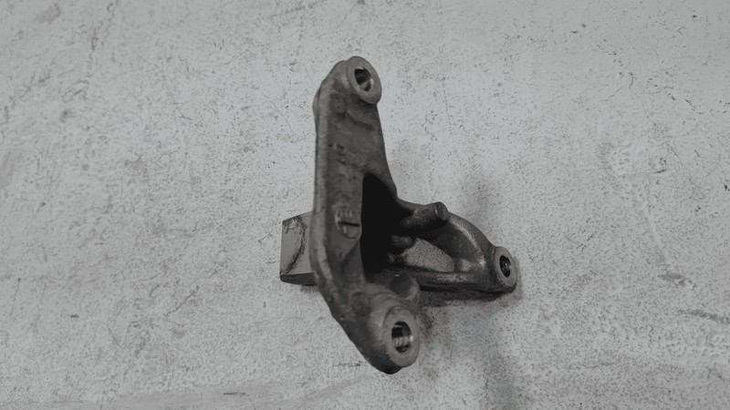 Used 2016-2022 HONDA PILOT AWD ENGINE MOTOR FRONT MOUNT BRACKET SUPPORT OEM