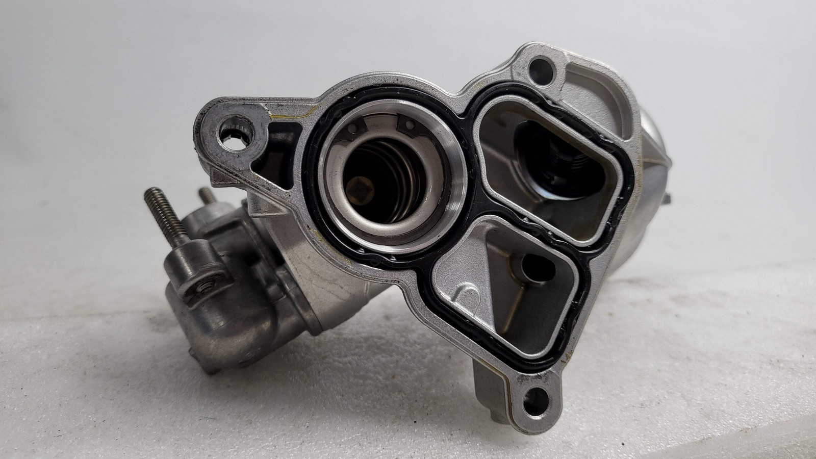 OIL FILTER HOUSING BMW M3 G80/G81 7882997