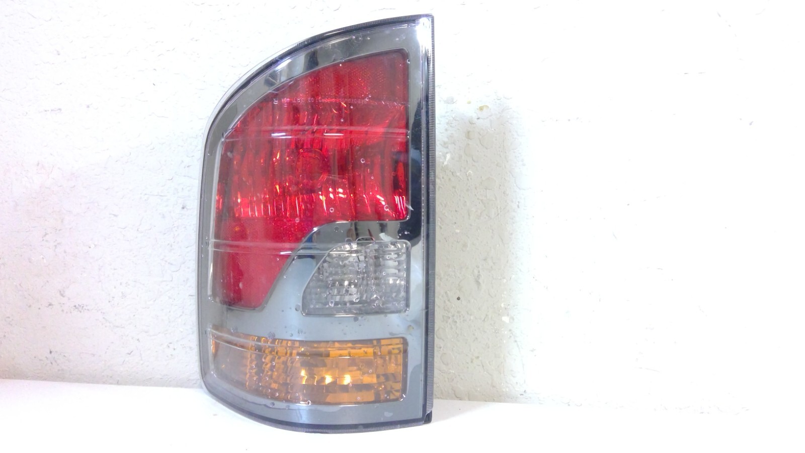 2006-2008 Honda Ridgeline Passenger RIGHT SIDE  Taillight OEM 949370