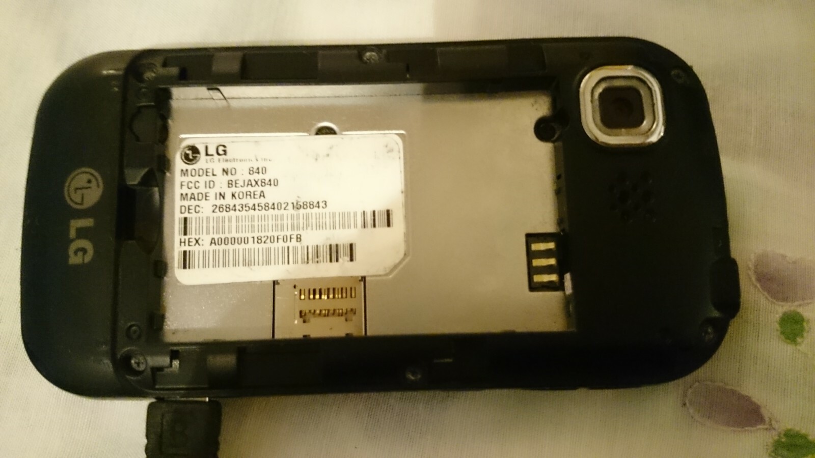 LG Tritan AX840 - Silver (US Cellular) QWERTY Cellular Phone FOR PARTS AS IS