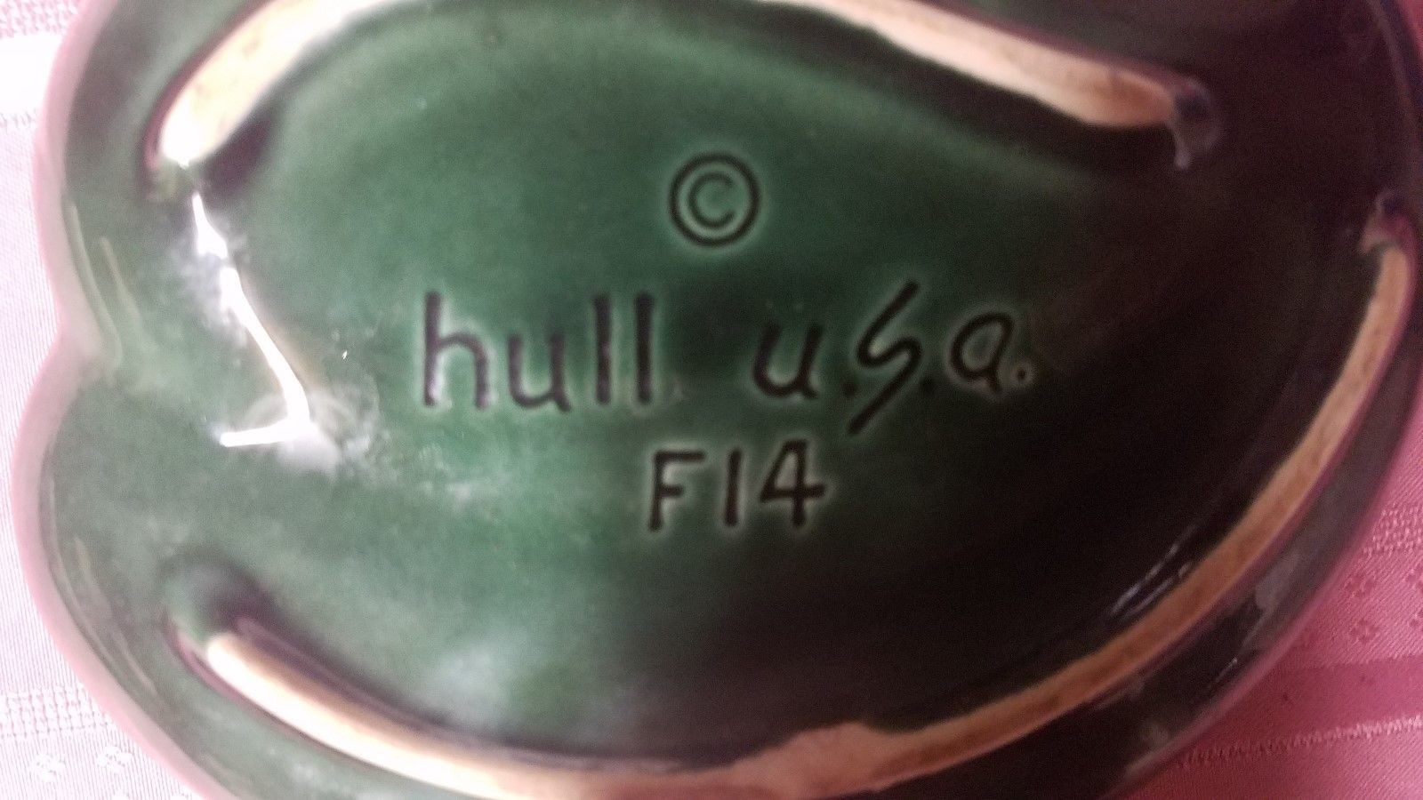 Hull USA F14 Dark Green Leaf ShapedDish
