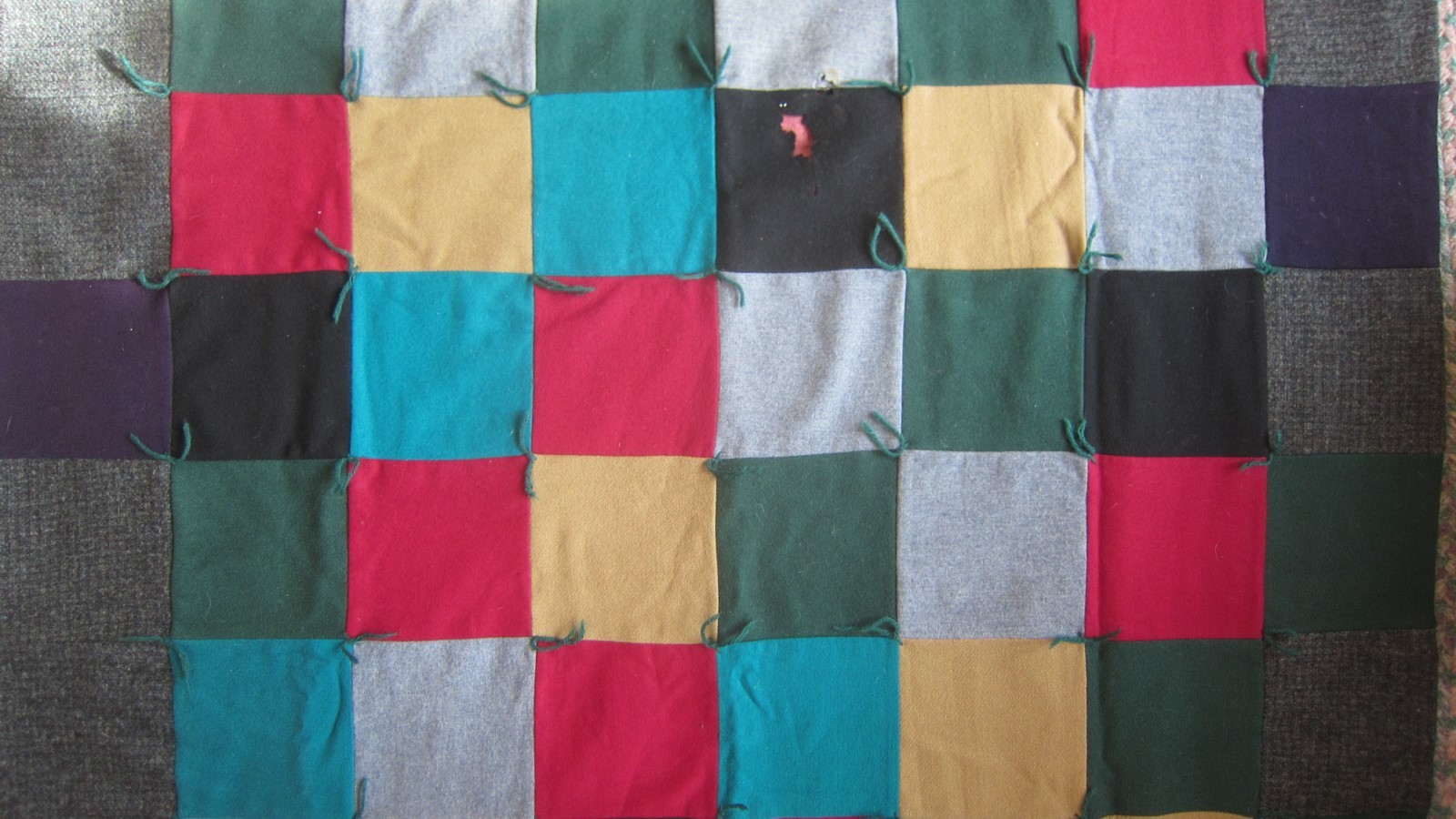 VTG WOOL HAND MADE & TIED MULTI-COLOR PATCHWORK QUILT 88 BLOCKS 1930'S 40' 50X70