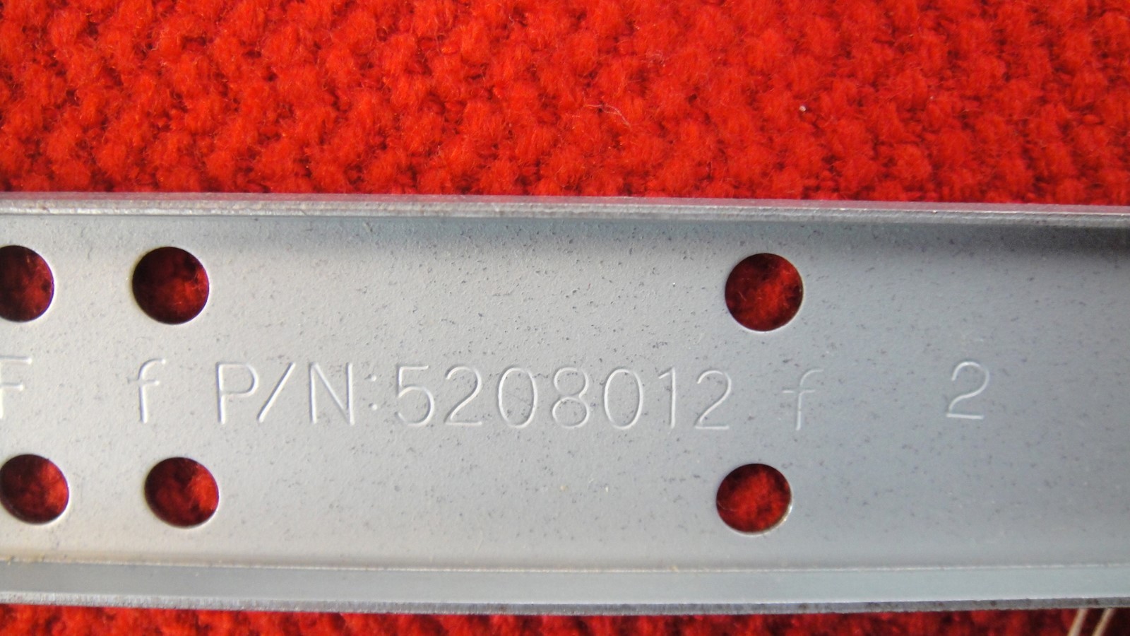 Computer Desktop PC PCI Slot Bracket  P/N: 5208012