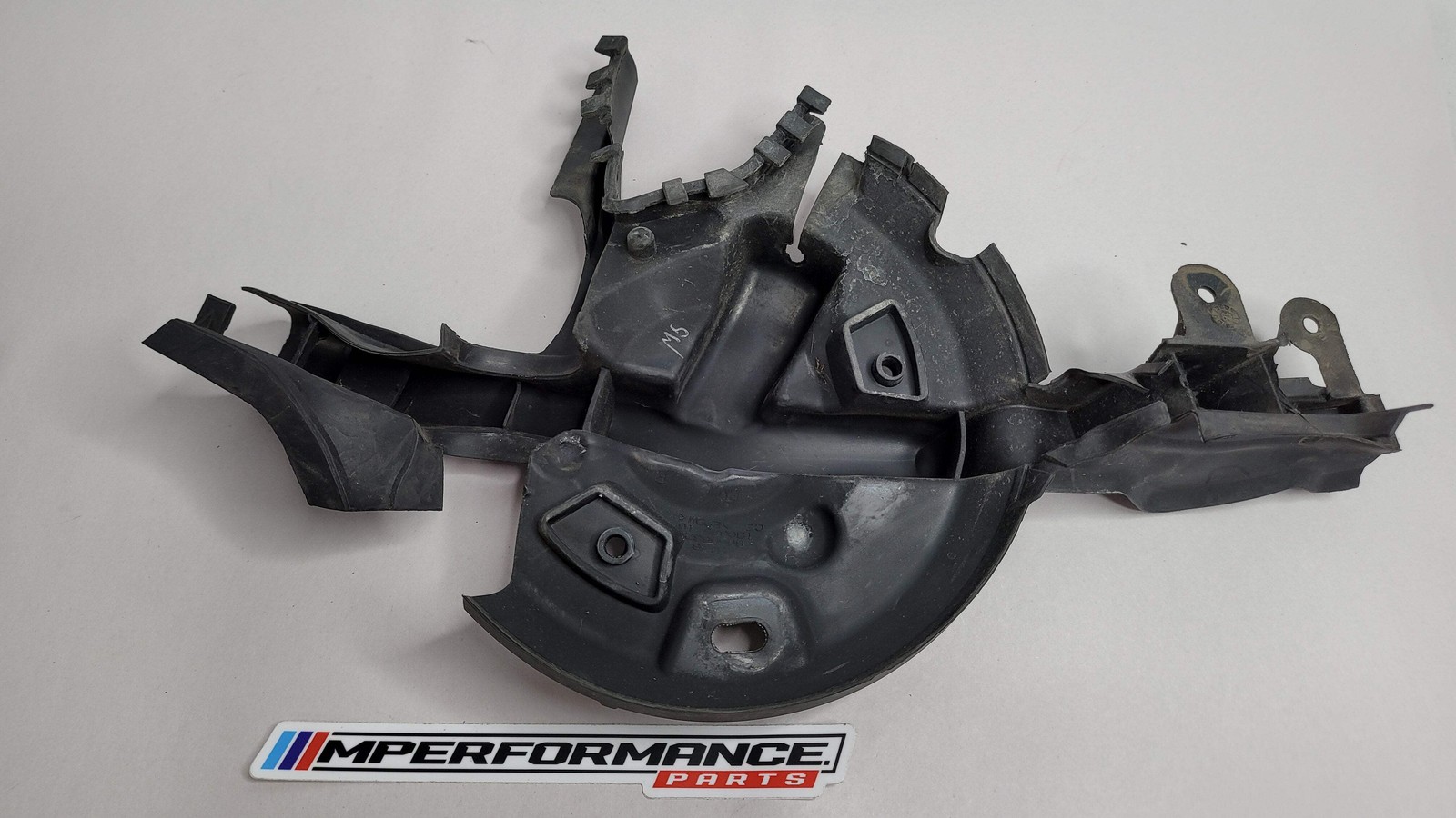 0 Bmw M3 F80 2018 Front Suspension Strut Shock Seal Cover RHS 8066662 image 2