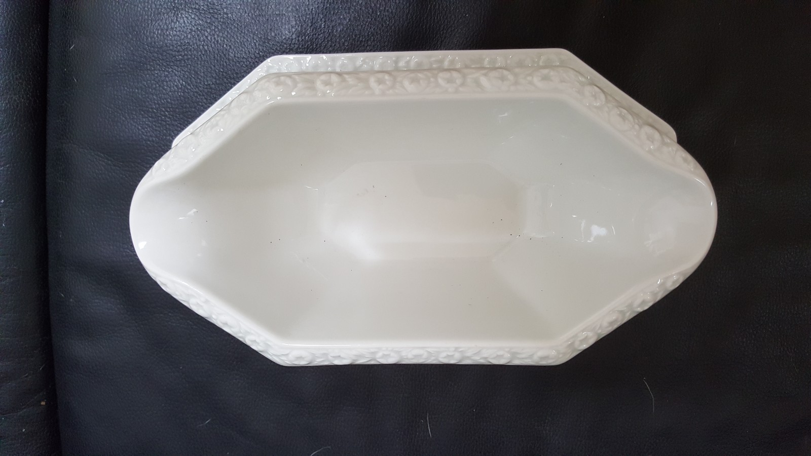 Rosenthal White Gravy Boat on Pedestal Maria Pattern 9 3/8
