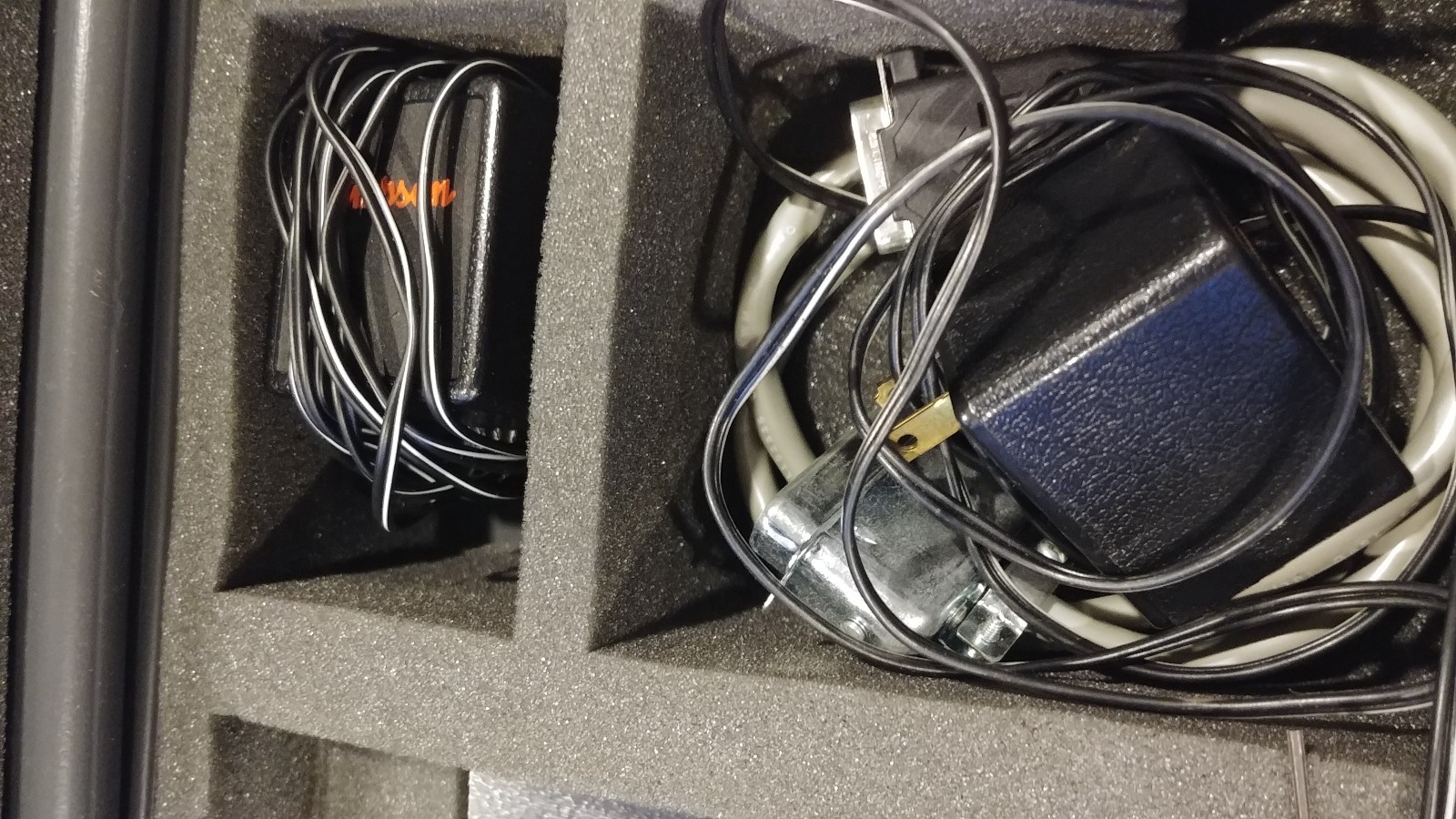 Simpson 897 Dosimeter  WITH 887-2 SOUND LEVEL CALIBRATOR HARD CASE