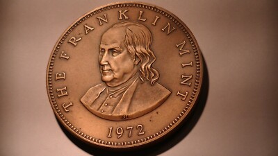1972 BENJAMIN FRANKLIN MINT LARGE BRONZE MEDAL CALENDAR CHERUBS LARGE HEAVY NICE
