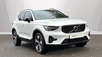 2025 Volvo XC40 2.0 B3 MHEV Plus SUV 5dr Petrol Hybrid DCT Auto Euro 6 (s/s) (16