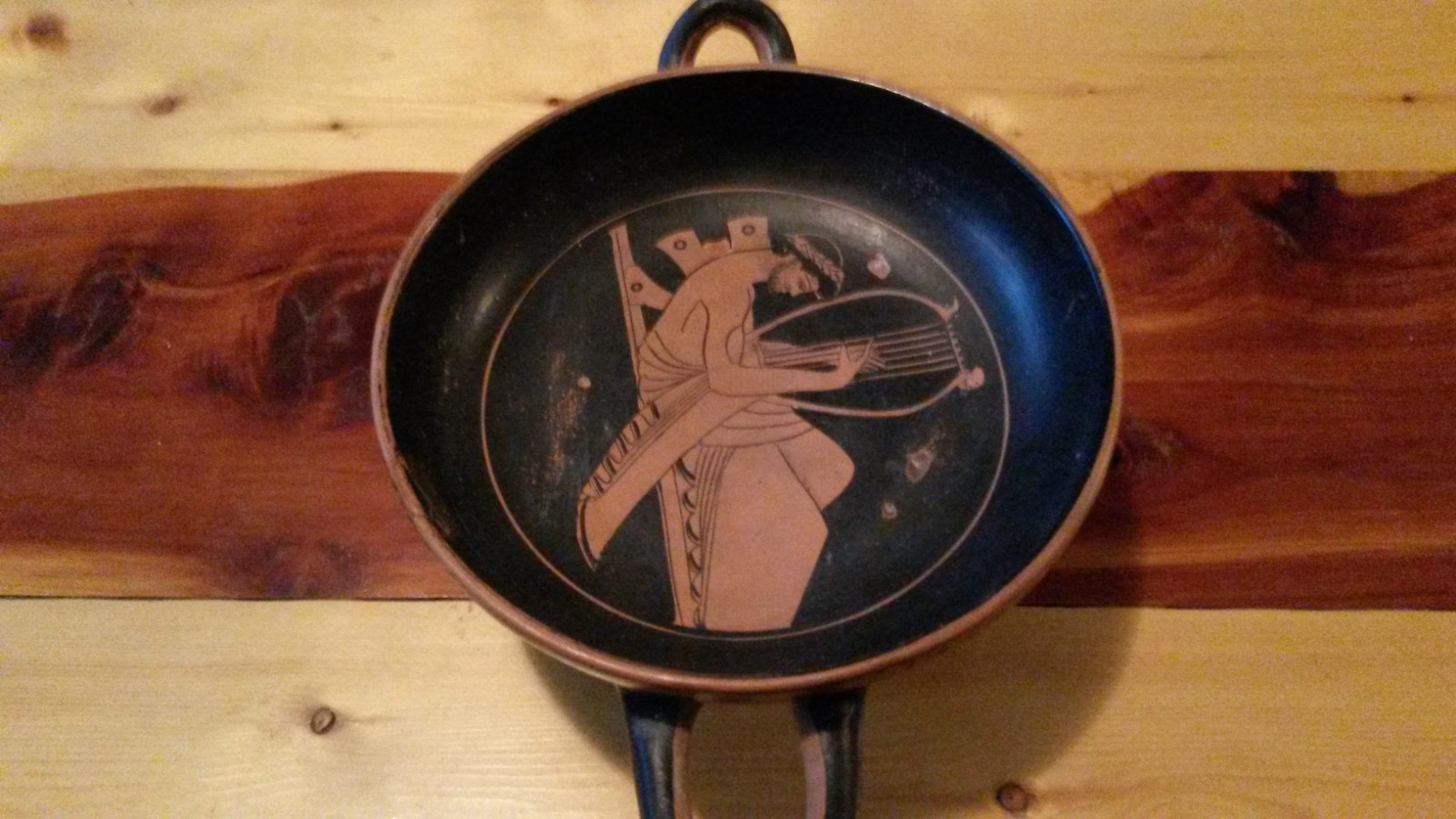 Greek/Roman pottery footed kylix wine cup reproduction replica red figure