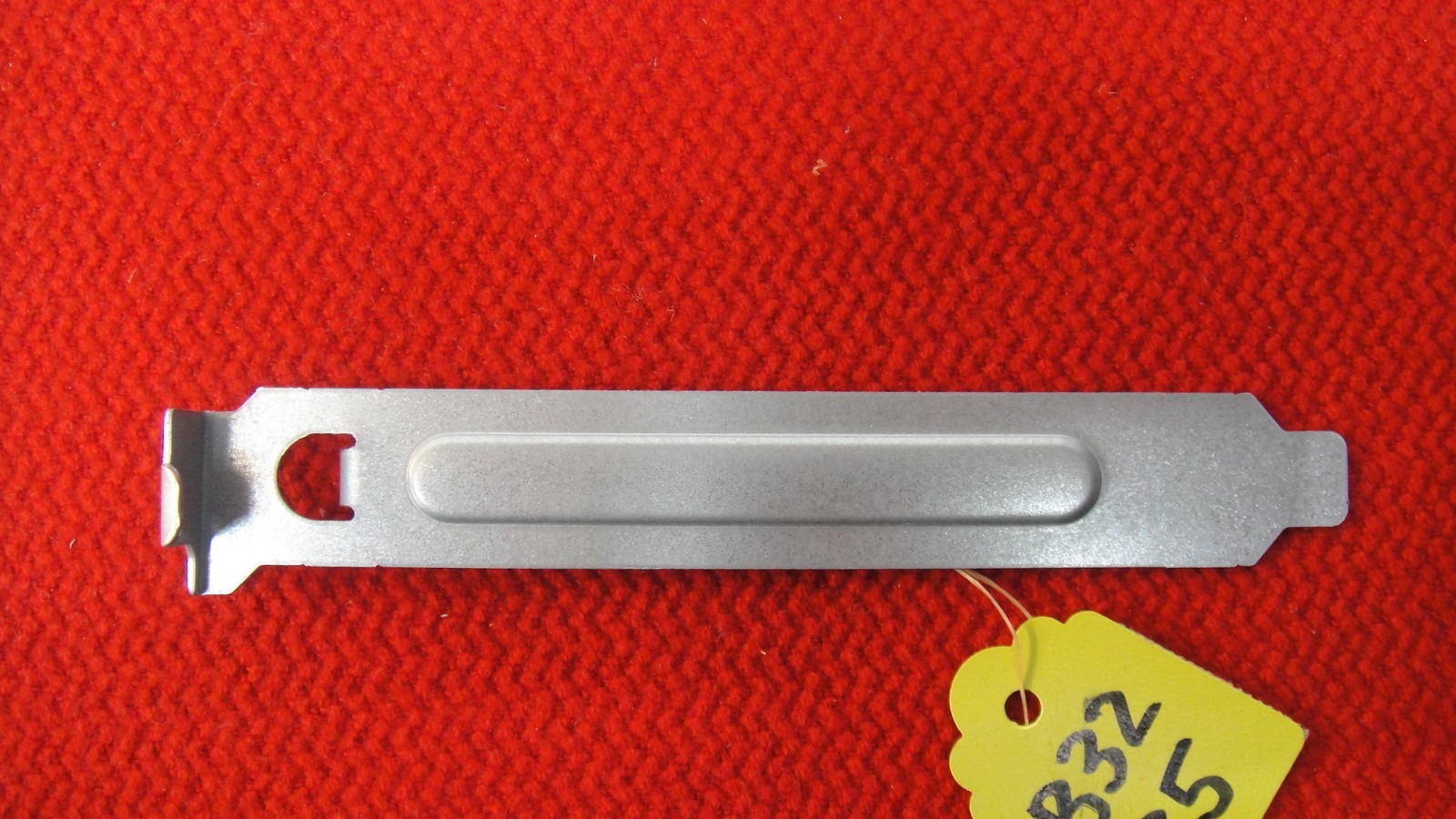 New Computer Desktop PCI Slot Bracket