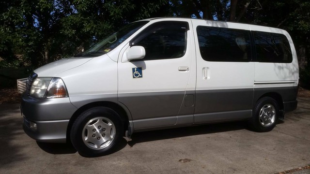 Toyota granvia 2001