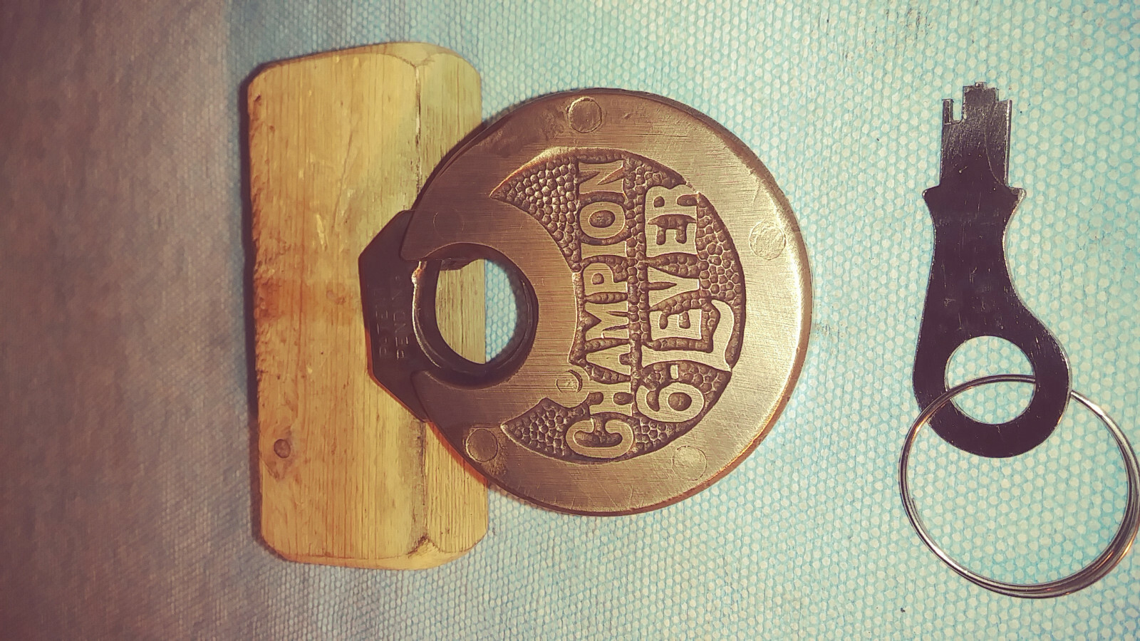 antique/vintage miller champion push key pancake padlock w/key 84