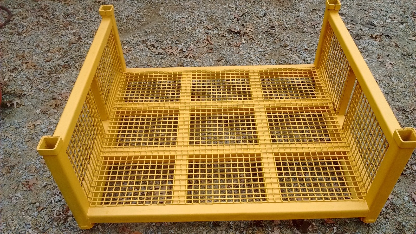 Forklift parts carry basket --- easily haul move around materials