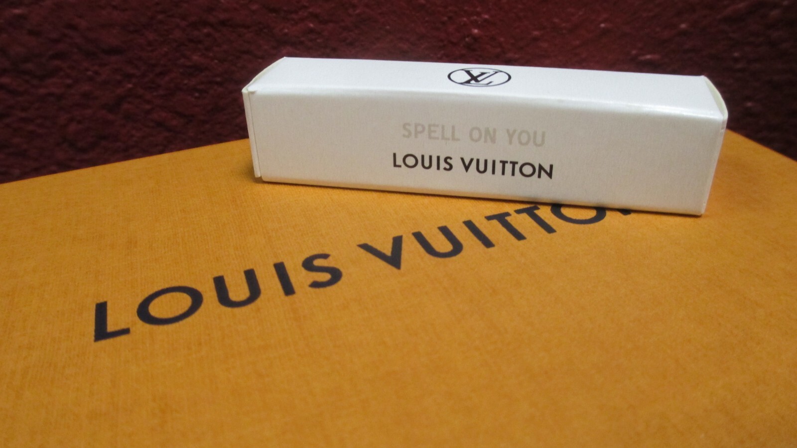 Louis Vuitton Spell on You Eau De Parfum Sample Spray - 2ml Louis Vuitton Spell on You Eau De Parfum Sample Spray - 2ml