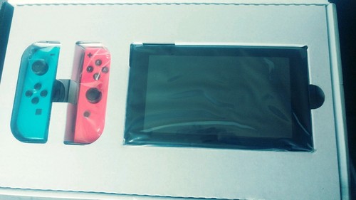 Nintendo Switch Red/Blue Console BRAND NEW *Unpatched* XAW1006348XXXXX