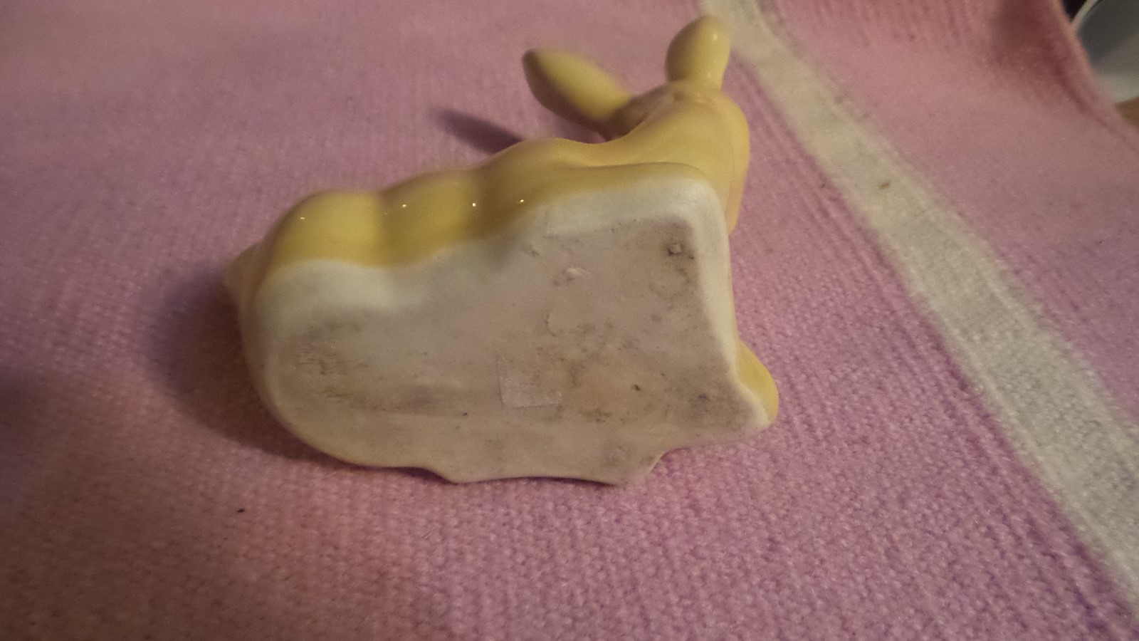 Vintage Pottery Unmarked Yellow Deer Planter Laying Down