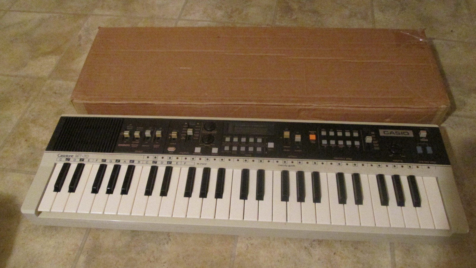 CASIO CasioTone MT-70 61鍵 Casio MT-70 | Keen On Keys
