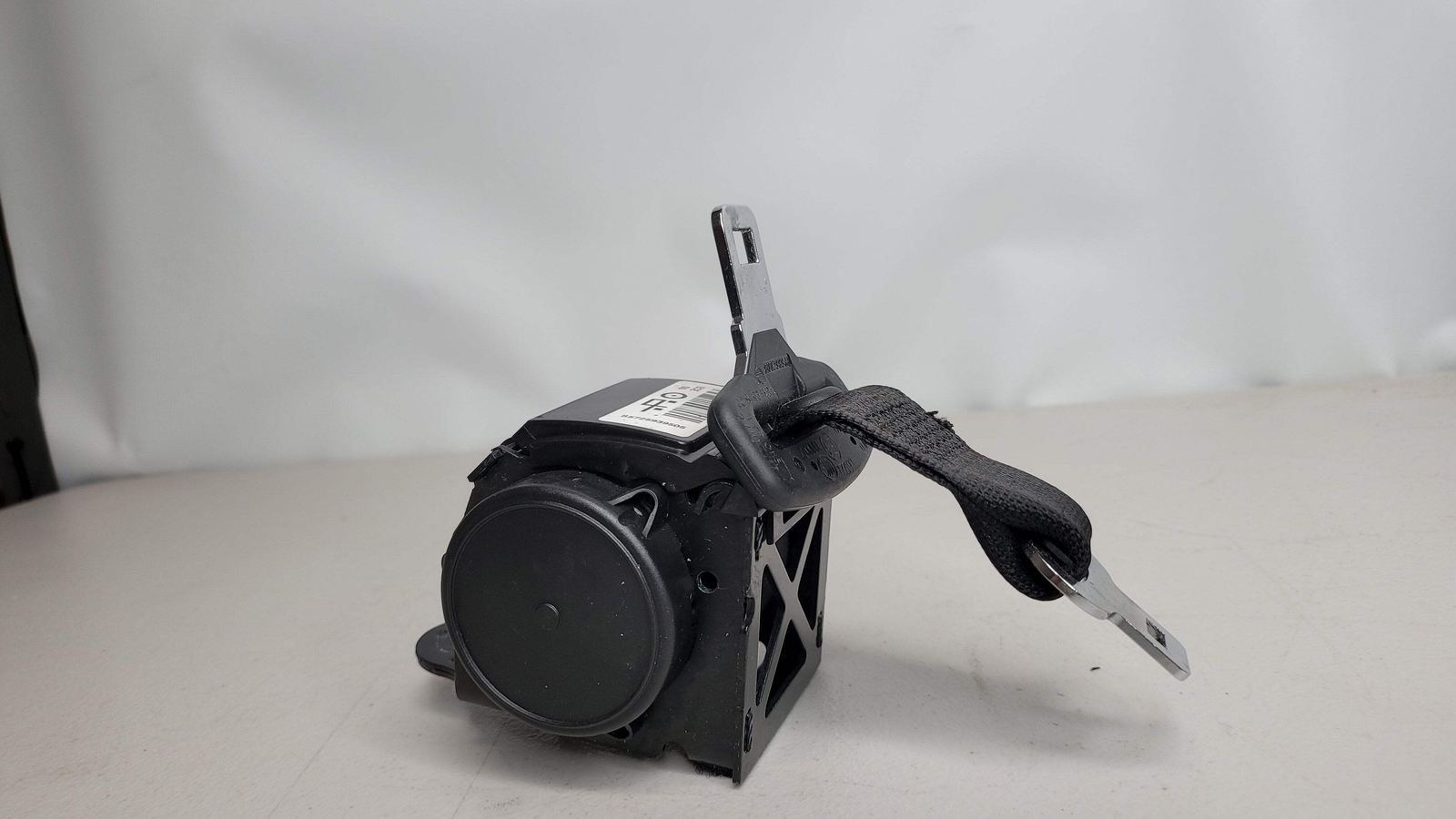 0 Seat BMW F30 F80 Rear Centre Upper Belt 619185700X image 2