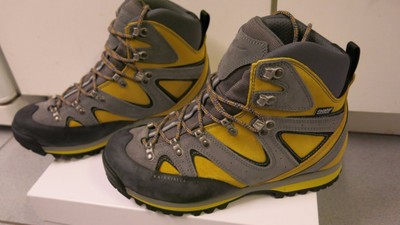 Kaikkialla Waterproof Trekking Boots Shoes Cocona UK8 EU41