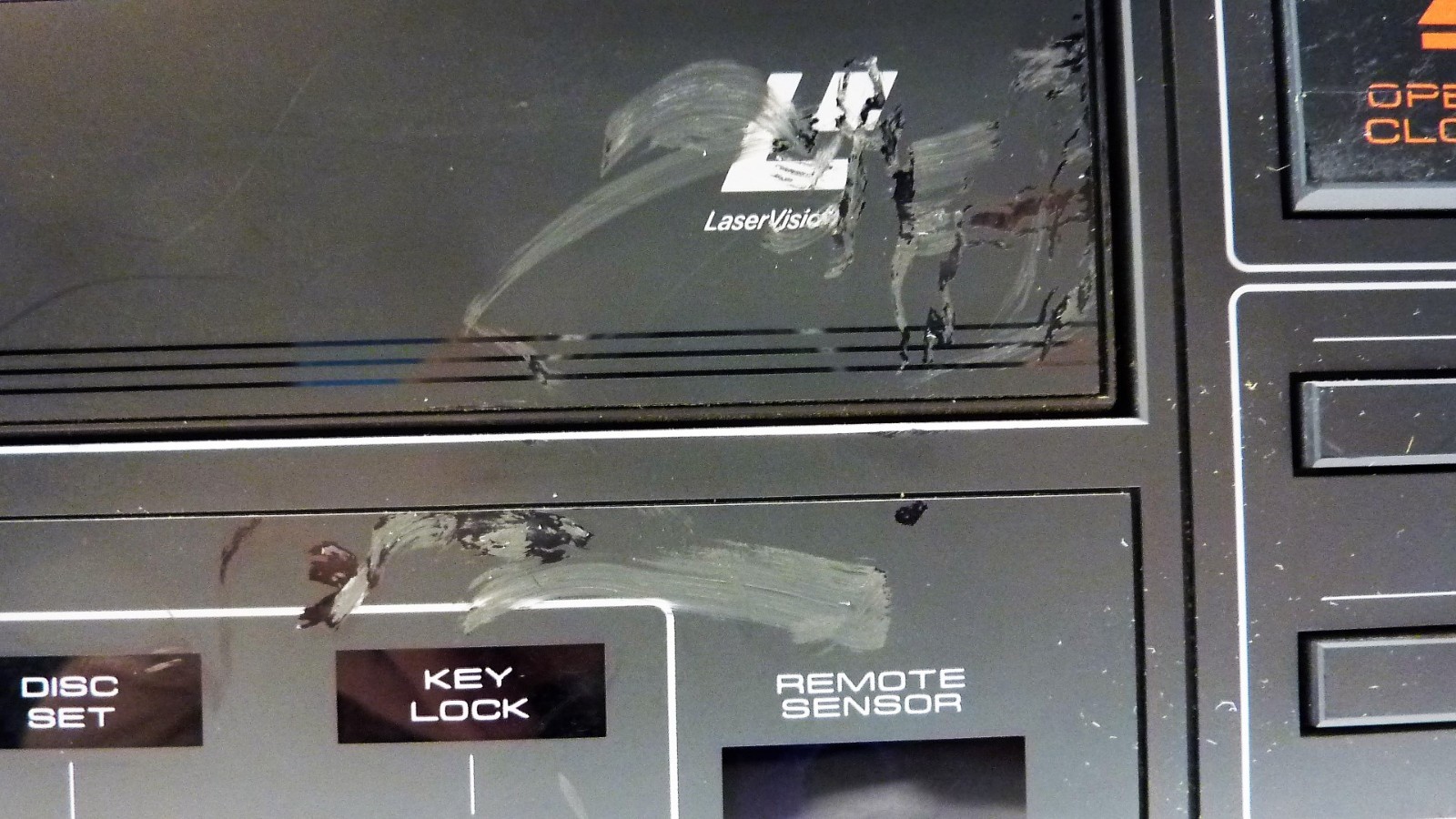 Pioneer Laserdisc Player LaserVision LD-V2200 With Remote