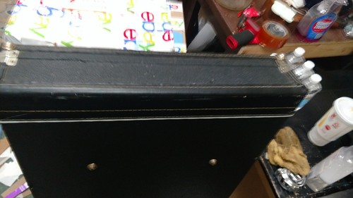 Vintage flat guitar case maybe l48 