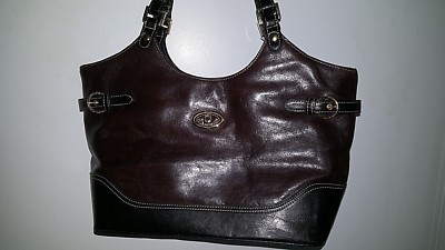 La Diva Two Tone Italian Leather Handbag with Classic Details Pre-owned