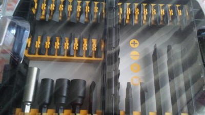 Dewalt. Impact drive set  34. pc./p.new in the case.