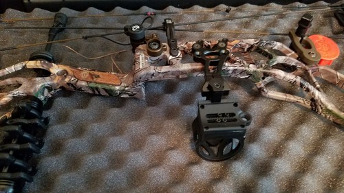 Elite Option 6 Compound Bow New Case New String Archery Hunting